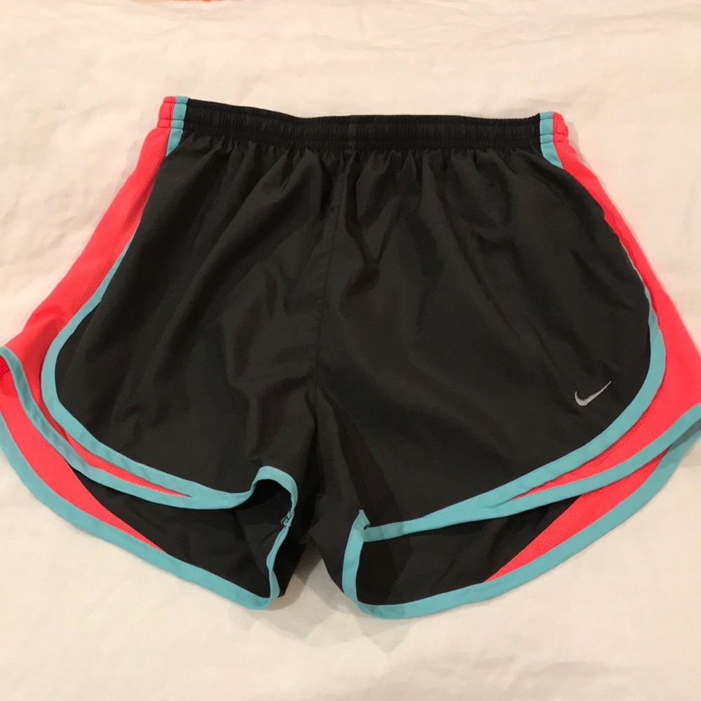 Women’s Nike tempo shorts